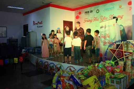 Children participating in the Mid-autumn Festival gameshow